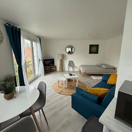 Cozy, Quiet And Bright *